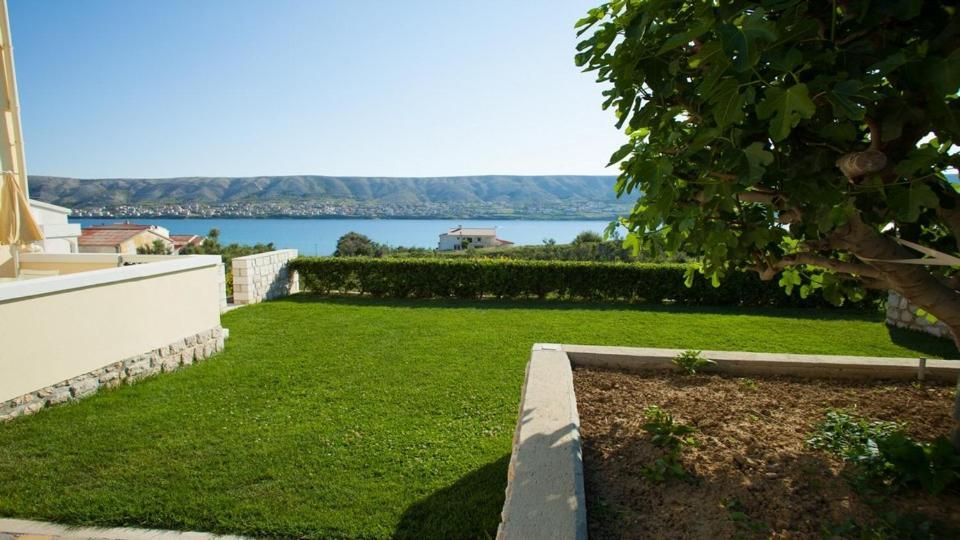 Apartments Basaca Паг Екстериор снимка
