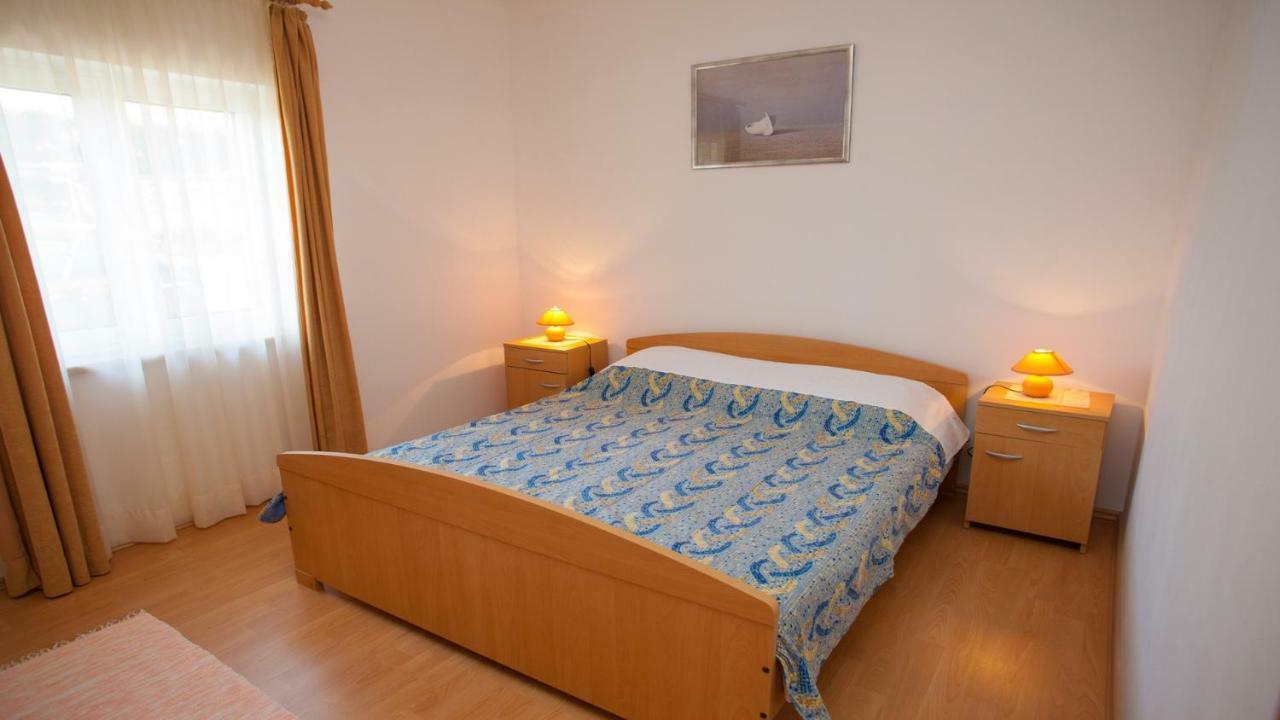 Apartments Basaca Паг Екстериор снимка